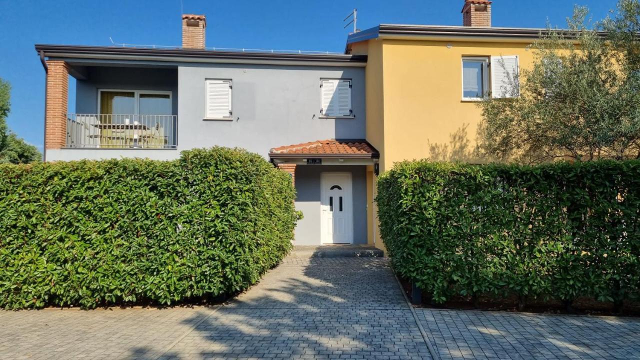 Casa Emma With Pool Apartment Porec Bagian luar foto